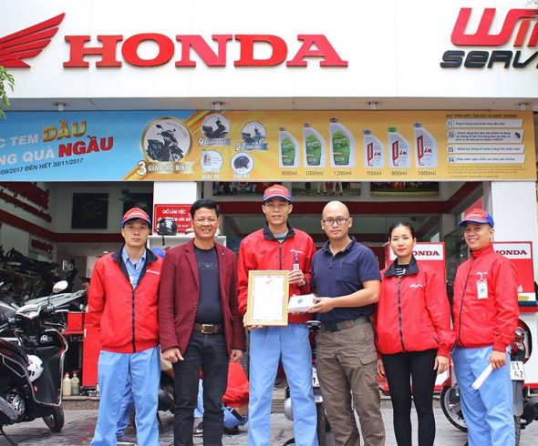 Honda Vũ Hoàng Lê vinh dự được vinh danh và trao thưởng vì thành tích tốt trong hoạt động