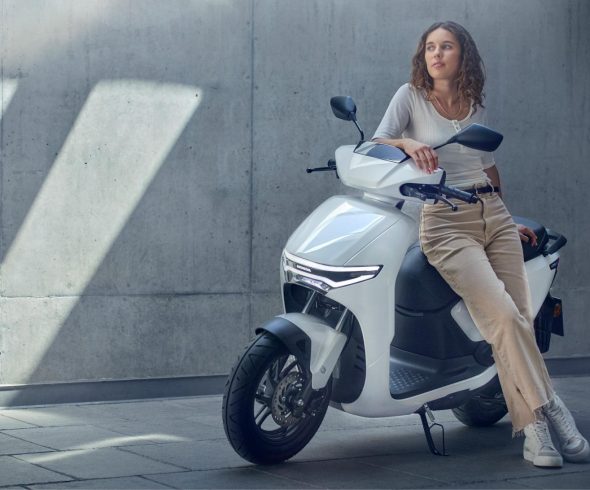 Xe máy điện cao cấp Honda CUV e: Chính thức mở cho thuê tại HEAD Vũ Hoàng Lê