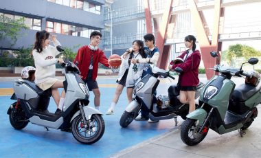 ICON e: XE GẮN MÁY ĐIỆN Honda LẦN ĐẦU TIÊN RA MẮT TẠI VIỆT NAM